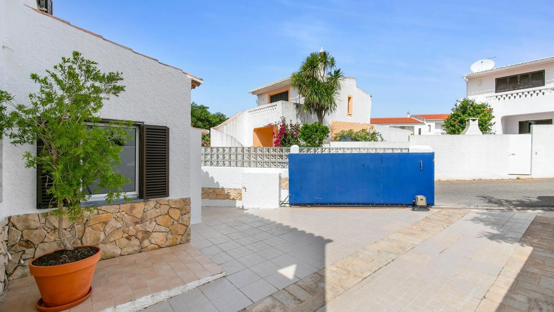 別荘 Vila Dos Gunn, Luz